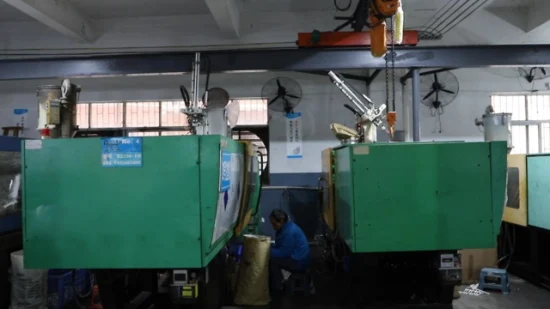 Produção de fluxo tornando a linha de montagem de máquinas de lavar mais leves